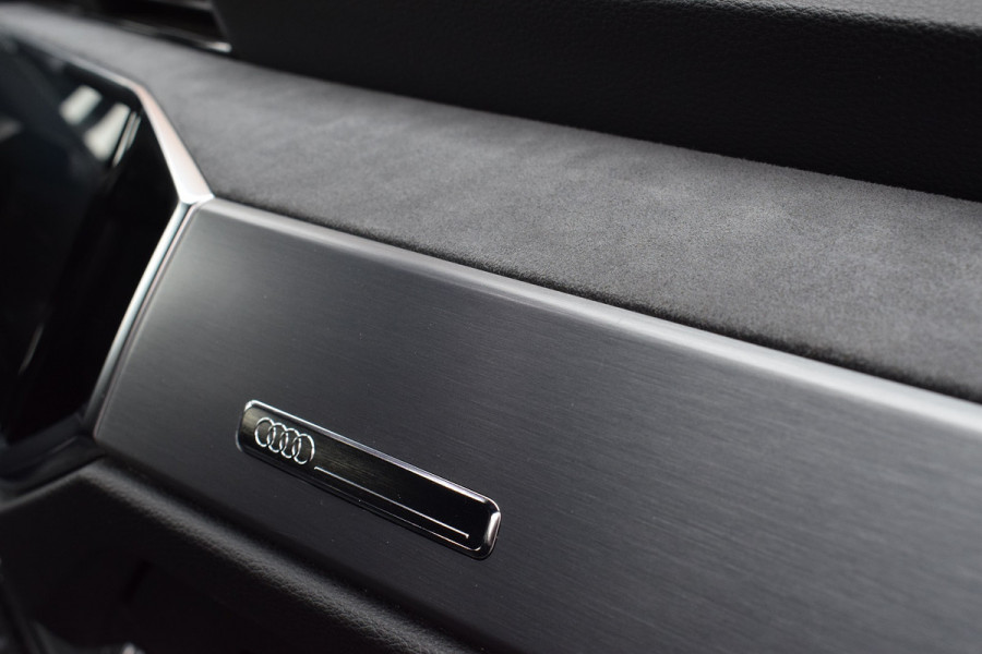 Audi Q3 Sportback 35 TFSI 150pk S-tronic S-line | Chronos Grijs