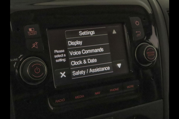 Opel Movano 140pk L2H2 Edition Navi Camera Parkeersensoren Trekhaak Cruise control Airco