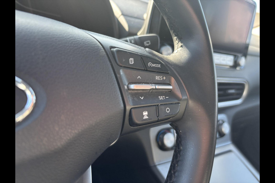 Hyundai Kona EV Fashion 64 kWh | Navigatie | Camera | Head up Display