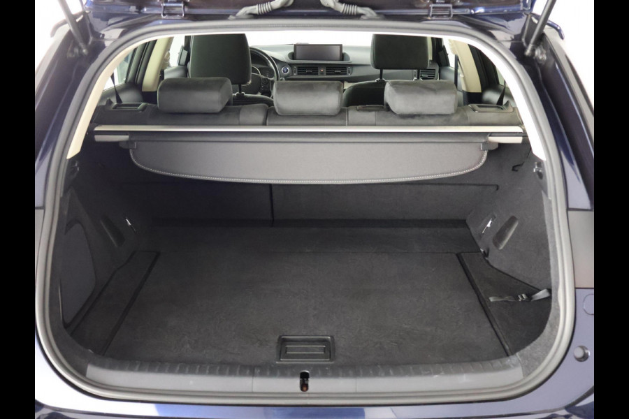 Lexus CT 200h Ultimate Edition | Apple Carplay & AndroidAUTO | Adapt.Cruise Control | Navigatiesysteem