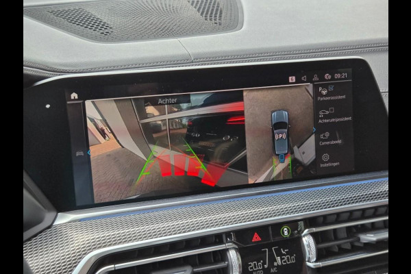 BMW X5 XDRIVE45E M SPORT | DRIVING PROFF. | PANORAMA | 360 CAMERA | SPORTSTOELEN | LASER | TREKHAAK |