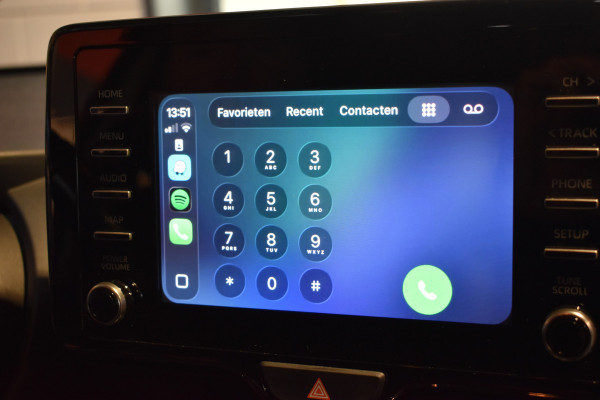 Volkswagen T-Cross 1.0 TSI Life Automaat Stoelverwarming | CarPlay | Achteruitrijcamera | Adaptieve Cruise control | DAB radio | Parkeersensoren | btw auto prijs inclusief btw!