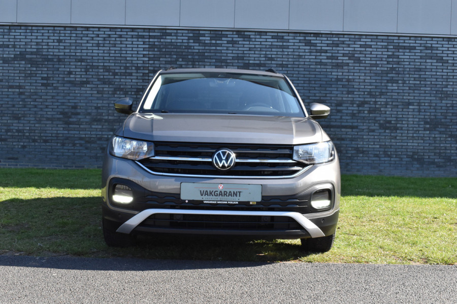 Volkswagen T-Cross 1.0 TSI Life Automaat Stoelverwarming | CarPlay | Achteruitrijcamera | Adaptieve Cruise control | DAB radio | Parkeersensoren | btw auto prijs inclusief btw!