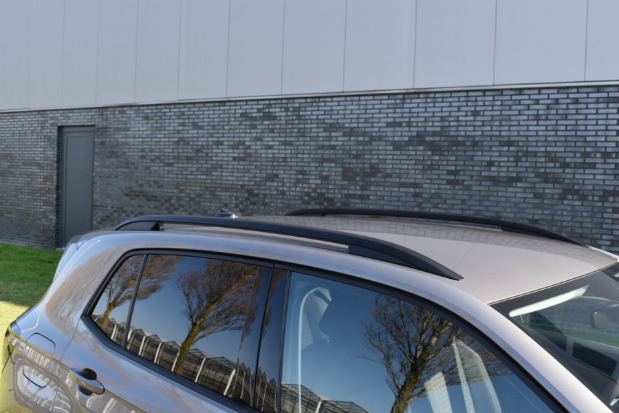Volkswagen T-Cross 1.0 TSI Life Automaat Stoelverwarming | CarPlay | Achteruitrijcamera | Adaptieve Cruise control | DAB radio | Parkeersensoren | btw auto prijs inclusief btw!