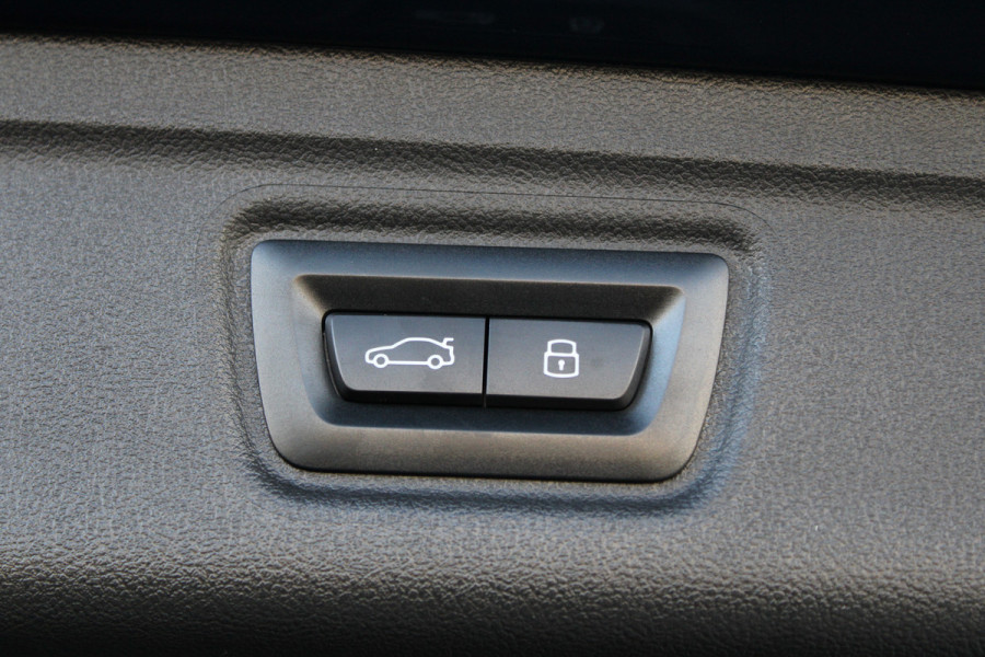 BMW 3 Serie Touring M3 xDrive Competition | NIEUWSTAAT! | COATING | HUD | H&K | MEMORY | CARBON | CSL-GRILL | KEYLESS | KERAMISCHE COATING |