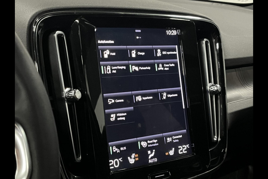 Volvo XC40 1.5 T5 Plug-in hybrid Ultimate Dark Open dak | Adapt. cruise | 360 camera | Stuur-/stoelverwarming | Harman/Kardon | Carplay