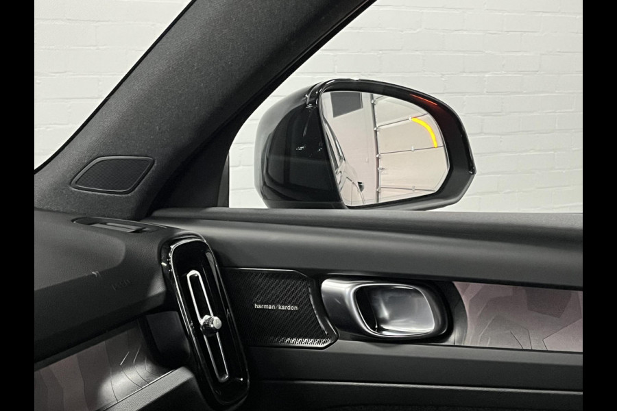 Volvo XC40 1.5 T5 Plug-in hybrid Ultimate Dark Open dak | Adapt. cruise | 360 camera | Stuur-/stoelverwarming | Harman/Kardon | Carplay