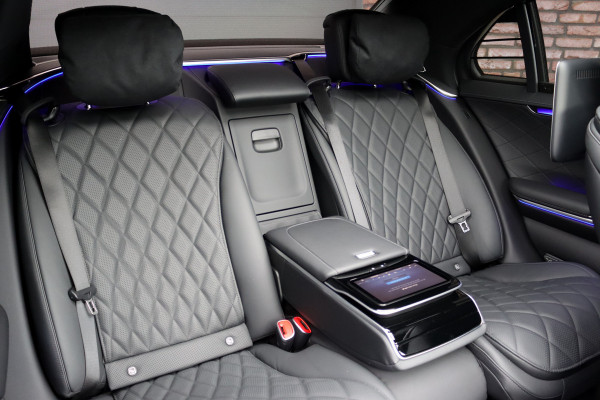Mercedes-Benz S-Klasse 500 4MATIC Premium | E-Active Body Control | Achterasbesturing | Distronic+ | Massage | Burmester High End | Stoelventilatie V+A | 3D-Display | MBUX Tablet | Verwarmd Stuurwiel | Zonweringpakket |