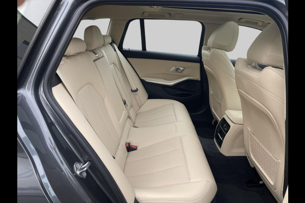 BMW 3 Serie Touring 320i Business Edition | Automaat | Schuif-kantel dak