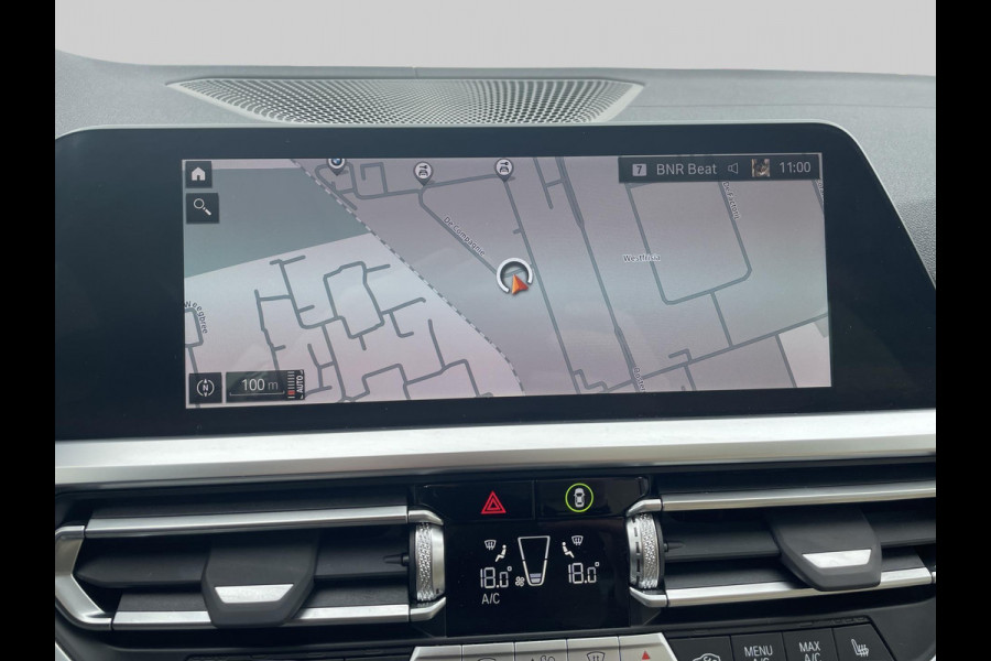 BMW 3 Serie Touring 320i Business Edition | Automaat | Schuif-kantel dak