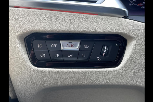 BMW 3 Serie Touring 320i Business Edition | Automaat | Schuif-kantel dak