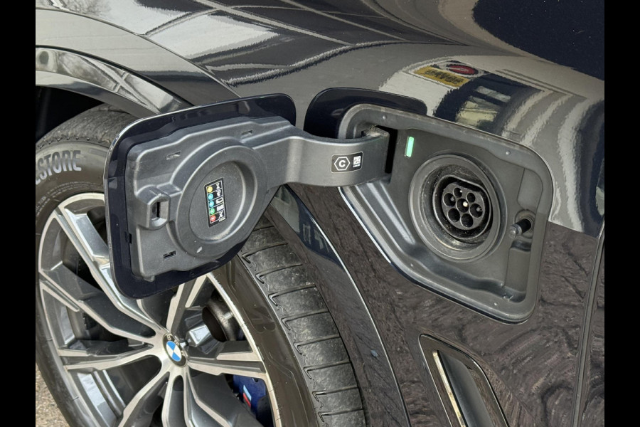 BMW X5 xDrive45e M SPORT | HARMAN KARDON | SOFT CLOSE | DRIVING ASS. PROFF. | TREKHAAK | PANORAMA | LASER |