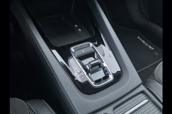 Škoda Octavia 1.4 TSI iV 259pk PHEV SOH 92% Carplay Cam Stoelverw. Business Edition Plus Plug-in