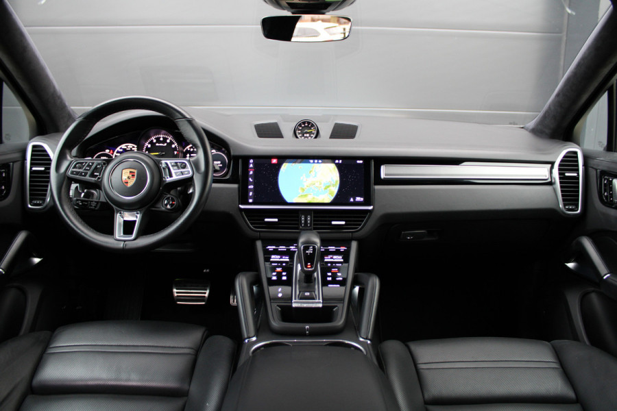 Porsche Cayenne Coupé 4.0 Turbo S E-Hybrid | VOL! | HUD | SOFT-CLOSE | KEYLESS | BOSE | PANO | MEMORY | TREKHAAK | KERAMISCH |