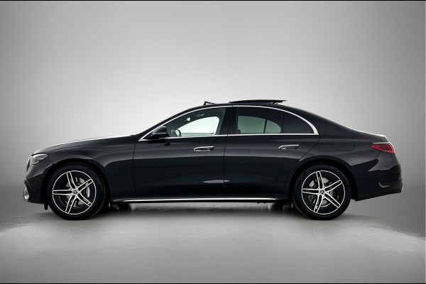 Mercedes-Benz E-Klasse 300 e AMG Plug-In Hybride AMG Line | Panoramadak | Widescreen Dashboard | Burmester® 4D surround sound system | Digil Licht. MB-paasweekend