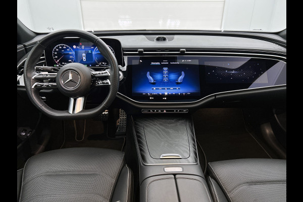 Mercedes-Benz E-Klasse 300 e AMG Plug-In Hybride AMG Line | Panoramadak | Widescreen Dashboard | Burmester® 4D surround sound system | Digil Licht. MB-paasweekend