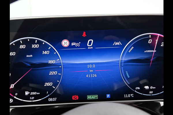 Mercedes-Benz E-Klasse 300 e AMG Plug-In Hybride AMG Line | Panoramadak | Widescreen Dashboard | Burmester® 4D surround sound system | Digil Licht. MB-paasweekend