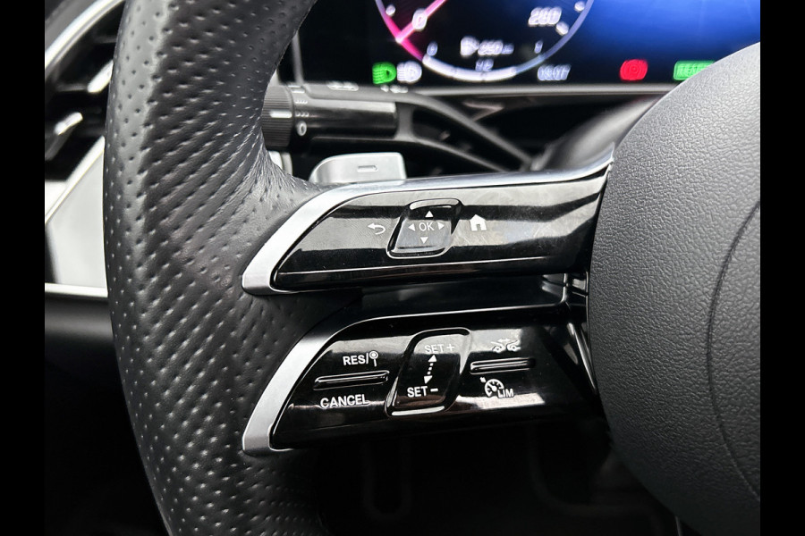 Mercedes-Benz E-Klasse 300 e AMG Plug-In Hybride AMG Line | Panoramadak | Widescreen Dashboard | Burmester® 4D surround sound system | Digil Licht. MB-paasweekend