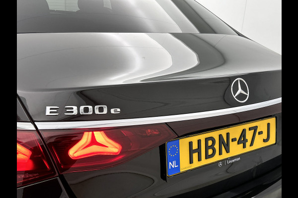 Mercedes-Benz E-Klasse 300 e AMG Plug-In Hybride AMG Line | Panoramadak | Widescreen Dashboard | Burmester® 4D surround sound system | Digil Licht. MB-paasweekend
