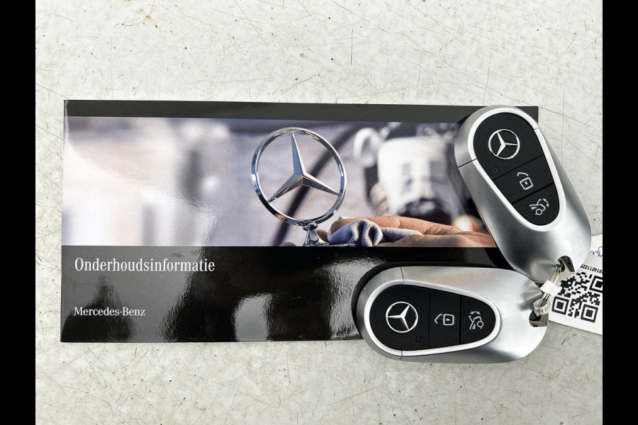 Mercedes-Benz E-Klasse 300 e AMG Plug-In Hybride AMG Line | Panoramadak | Widescreen Dashboard | Burmester® 4D surround sound system | Digil Licht. MB-paasweekend