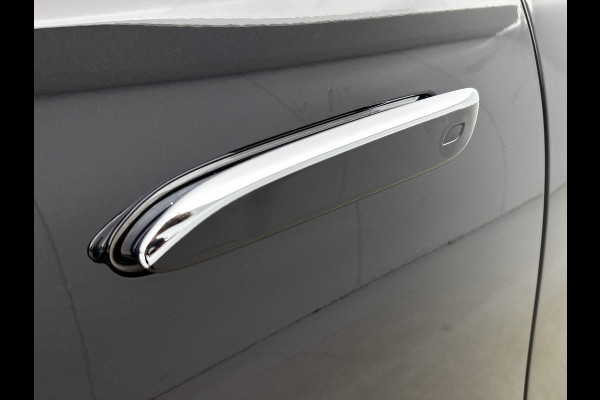 Mercedes-Benz E-Klasse 300 e AMG Plug-In Hybride AMG Line | Panoramadak | Widescreen Dashboard | Burmester® 4D surround sound system | Digil Licht. MB-paasweekend