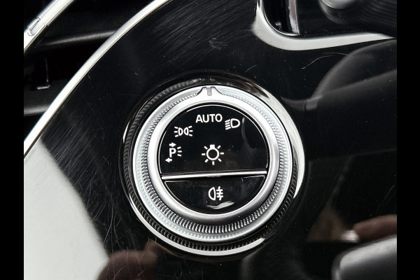 Mercedes-Benz E-Klasse 300 e AMG Plug-In Hybride AMG Line | Panoramadak | Widescreen Dashboard | Burmester® 4D surround sound system | Digil Licht. MB-paasweekend