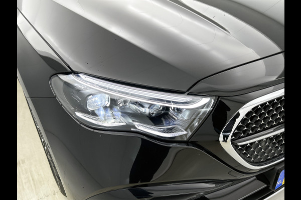 Mercedes-Benz E-Klasse 300 e AMG Plug-In Hybride AMG Line | Panoramadak | Widescreen Dashboard | Burmester® 4D surround sound system | Digil Licht. MB-paasweekend