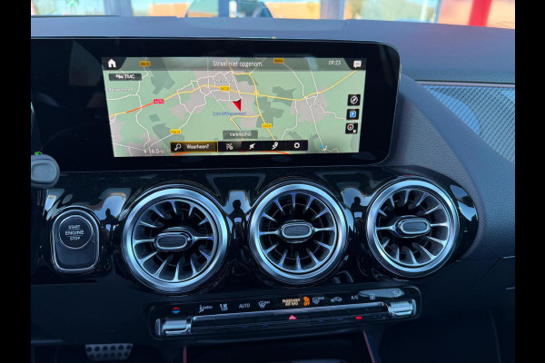 Mercedes-Benz GLA 250 e Business Solution AMG Limited