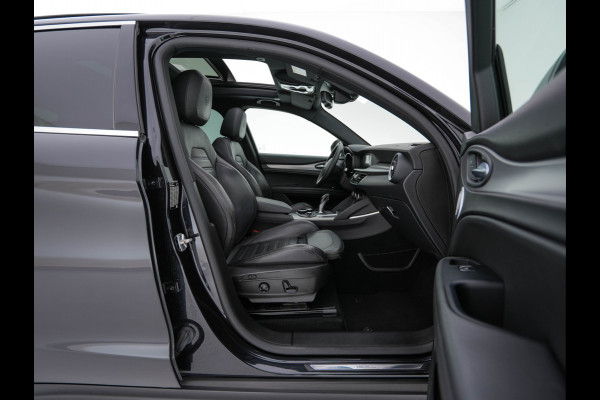 Alfa Romeo Stelvio 2.2d AWD Q4 Super Aut. *PANO | LEATHER | BI-XENON | MEMORY-PACK | HARMAN/KARDON | BLINDSPOT | CAMERA | DAB+ | NAVI-FULLMAP | HEATED-SPORTSEATS | ECC | ADAPTIVE-CRUISE | PDC | PRIVACYGLASS | TOWBAR | 19"ALU*