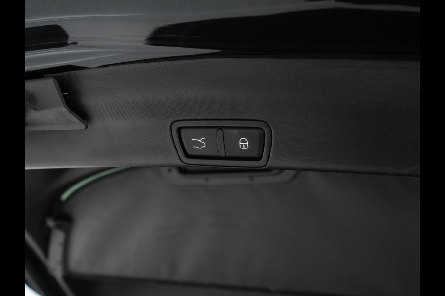 Alfa Romeo Stelvio 2.2d AWD Q4 Super Aut. *PANO | LEATHER | BI-XENON | MEMORY-PACK | HARMAN/KARDON | BLINDSPOT | CAMERA | DAB+ | NAVI-FULLMAP | HEATED-SPORTSEATS | ECC | ADAPTIVE-CRUISE | PDC | PRIVACYGLASS | TOWBAR | 19"ALU*