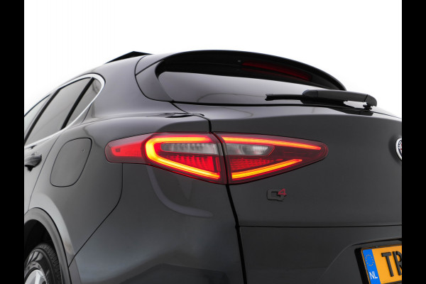 Alfa Romeo Stelvio 2.2d AWD Q4 Super Aut. *PANO | LEATHER | BI-XENON | MEMORY-PACK | HARMAN/KARDON | BLINDSPOT | CAMERA | DAB+ | NAVI-FULLMAP | HEATED-SPORTSEATS | ECC | ADAPTIVE-CRUISE | PDC | PRIVACYGLASS | TOWBAR | 19"ALU*