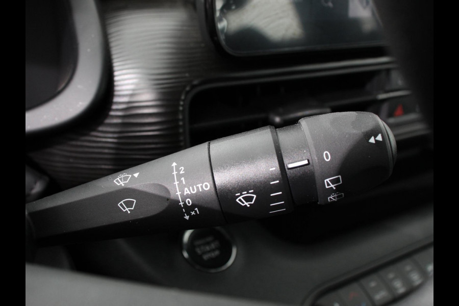 Jeep Avenger Longitude 54 kWh | Navigatie | Apple Carplay/ Android Auto | Parkeersensor achter | Cruise Control | Stoelverwarming | Full LED | Virtual Cockpit | Climate Control |