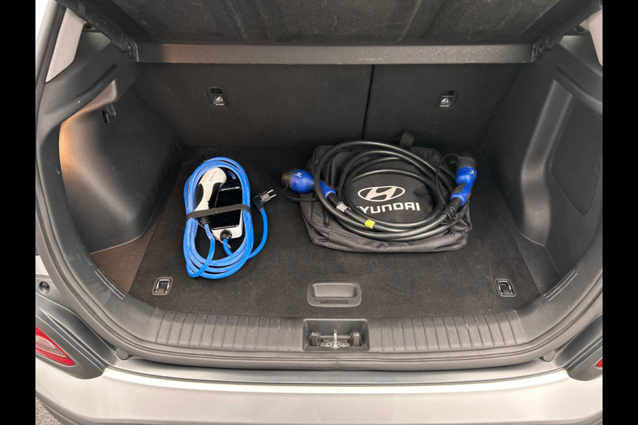 Hyundai Kona EV Premium 64 kWh | Leder | Camera | Stoelverwarming/Koeling | Origineel NL