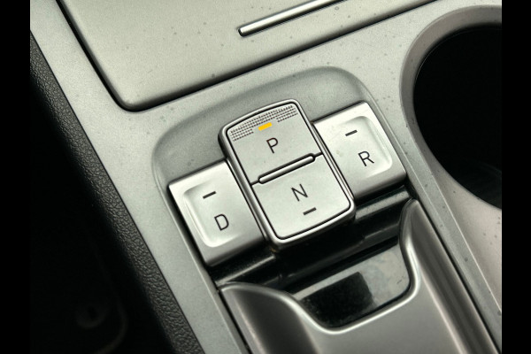 Hyundai Kona EV Premium 64 kWh | Leder | Camera | Stoelverwarming/Koeling | Origineel NL