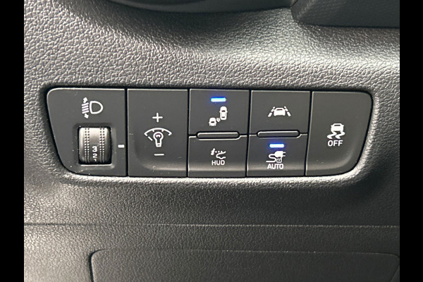 Hyundai Kona EV Premium 64 kWh | Leder | Camera | Stoelverwarming/Koeling | Origineel NL