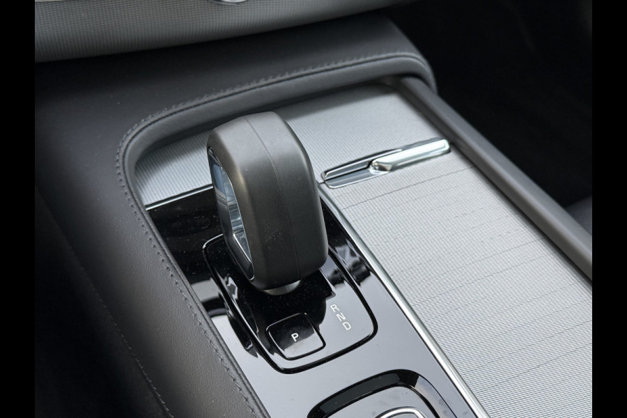 Volvo XC90 2.0 T8 Recharge AWD Ultimate Dark 7 pers. | Trakhaak | Pano | ACC | 360* Camera | 20 inch