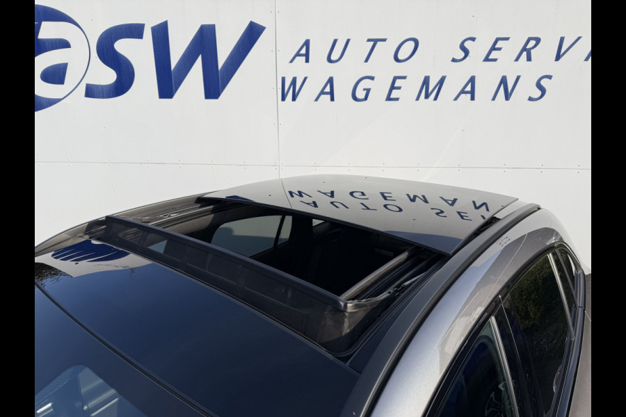 Mercedes-Benz GLA 200 Luxury Line | Trekhaak | Pano | Ambient Light | Camera | 18 inch