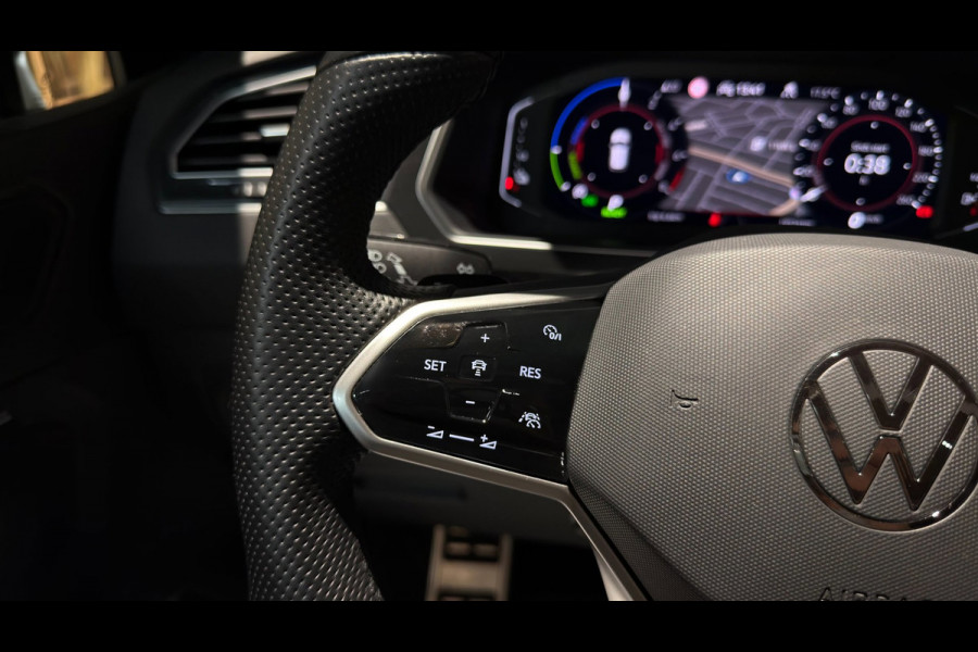 Volkswagen Tiguan 1.4 TSI eHybrid 3X R-Line|Pano|Matrix|Virtual|360|Keyless|Black Pakket