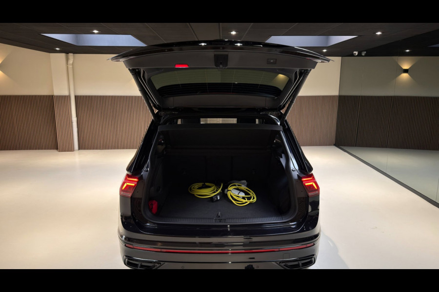 Volkswagen Tiguan 1.4 TSI eHybrid 3X R-Line|Pano|Matrix|Virtual|360|Keyless|Black Pakket