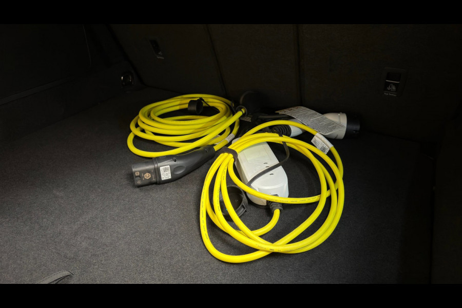 Volkswagen Tiguan 1.4 TSI eHybrid 3X R-Line|Pano|Matrix|Virtual|360|Keyless|Black Pakket