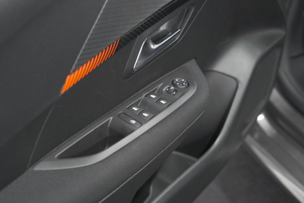 Peugeot 208 PureTech 100 Active Pack | Parkeersensoren | Apple Carplay | Cruise Control