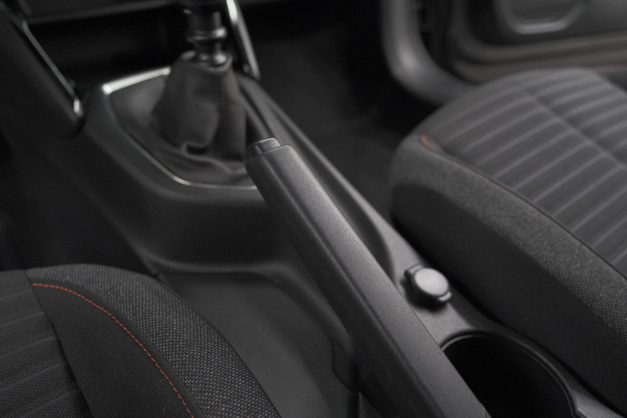 Peugeot 208 PureTech 100 Active Pack | Parkeersensoren | Apple Carplay | Cruise Control