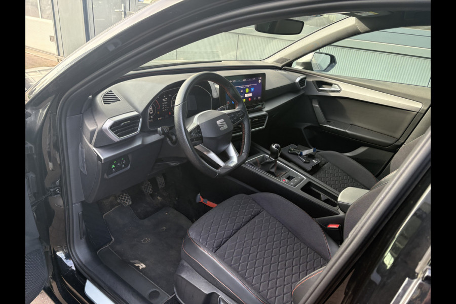 Seat Leon 1.5 TSi 150pk FR Launch Edition CAMERA/KEYLESS/CARPLAY/ADAPT/CRUISE/PDC/18INCH