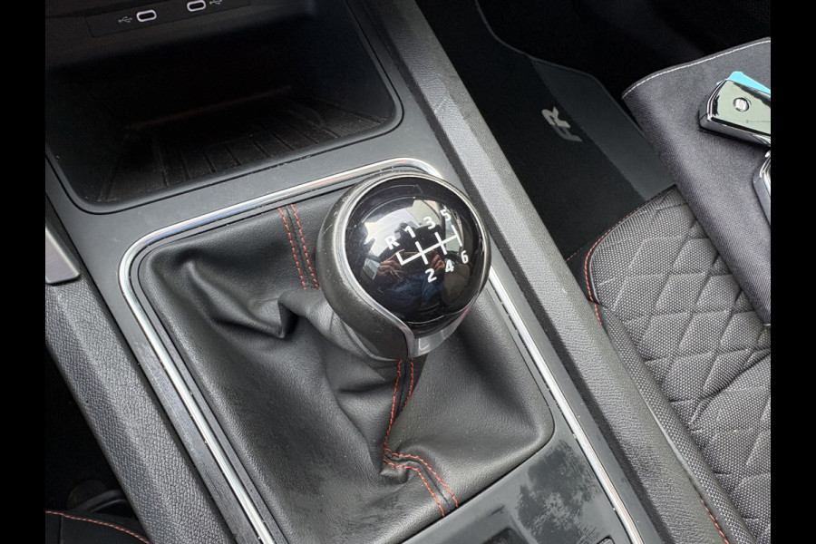 Seat Leon 1.5 TSi 150pk FR Launch Edition CAMERA/KEYLESS/CARPLAY/ADAPT/CRUISE/PDC/18INCH