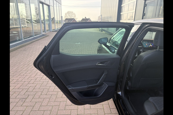 Seat Leon 1.5 TSi 150pk FR Launch Edition CAMERA/KEYLESS/CARPLAY/ADAPT/CRUISE/PDC/18INCH