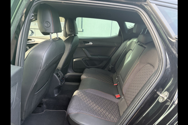 Seat Leon 1.5 TSi 150pk FR Launch Edition CAMERA/KEYLESS/CARPLAY/ADAPT/CRUISE/PDC/18INCH