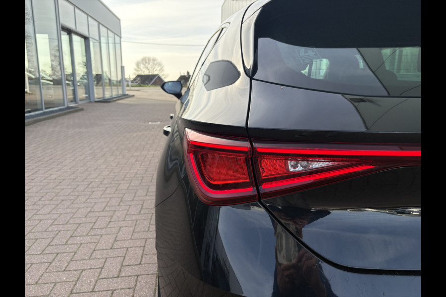 Seat Leon 1.5 TSi 150pk FR Launch Edition CAMERA/KEYLESS/CARPLAY/ADAPT/CRUISE/PDC/18INCH