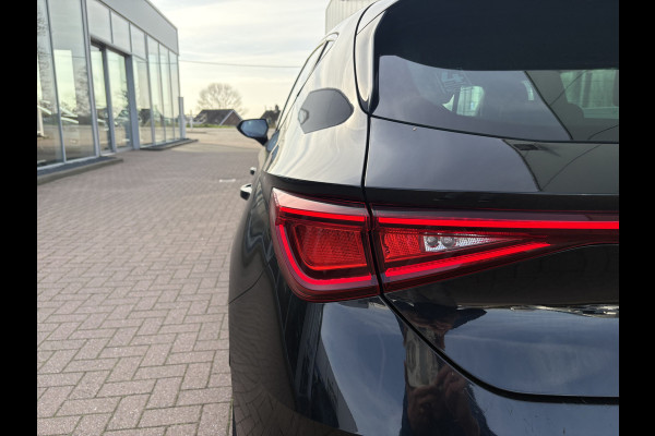 Seat Leon 1.5 TSi 150pk FR Launch Edition CAMERA/KEYLESS/CARPLAY/ADAPT/CRUISE/PDC/18INCH