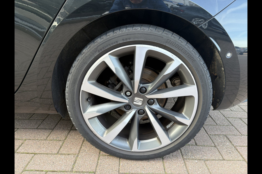 Seat Leon 1.5 TSi 150pk FR Launch Edition CAMERA/KEYLESS/CARPLAY/ADAPT/CRUISE/PDC/18INCH