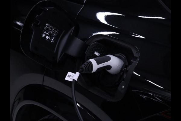 Mercedes-Benz GLE 350 e 4MATIC AMG Sport [SCHUIFKANTELDAK, TREKHAAK, MEMORY SEATS, CRUISE CONTROL, BURMESTER, ACHTERUITRIJCAMERA, PDC V+A, STOELVERWARMING, NIEUWSTAAT]